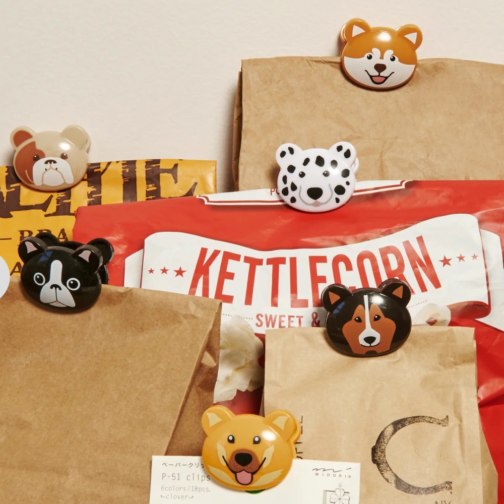 Kikkerland Doggie Dog Bag
Clips 6 Pack Animal Themed Bag Clips NWT